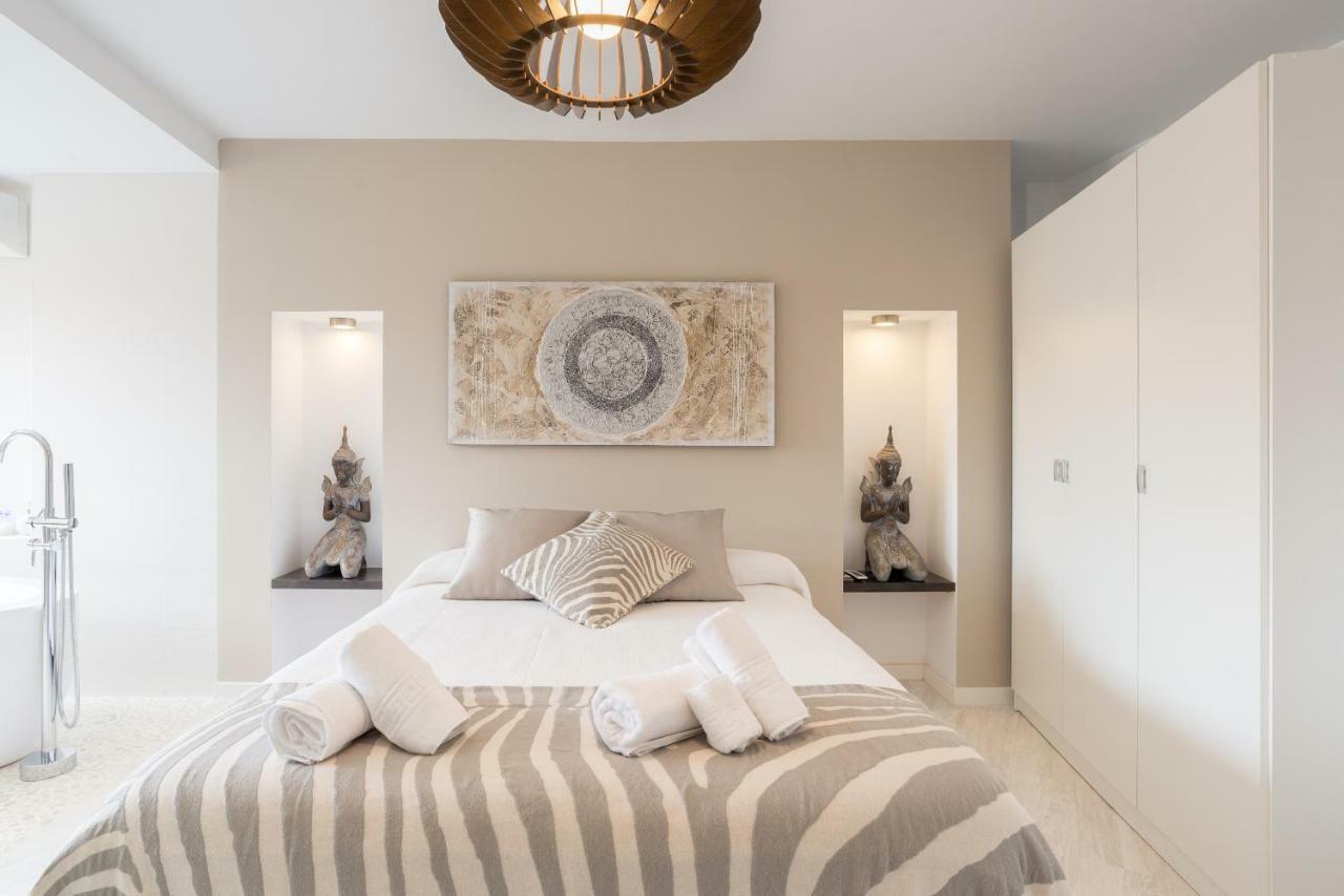 Stunning Spacious City Apartment With Free Parking Málaga Buitenkant foto