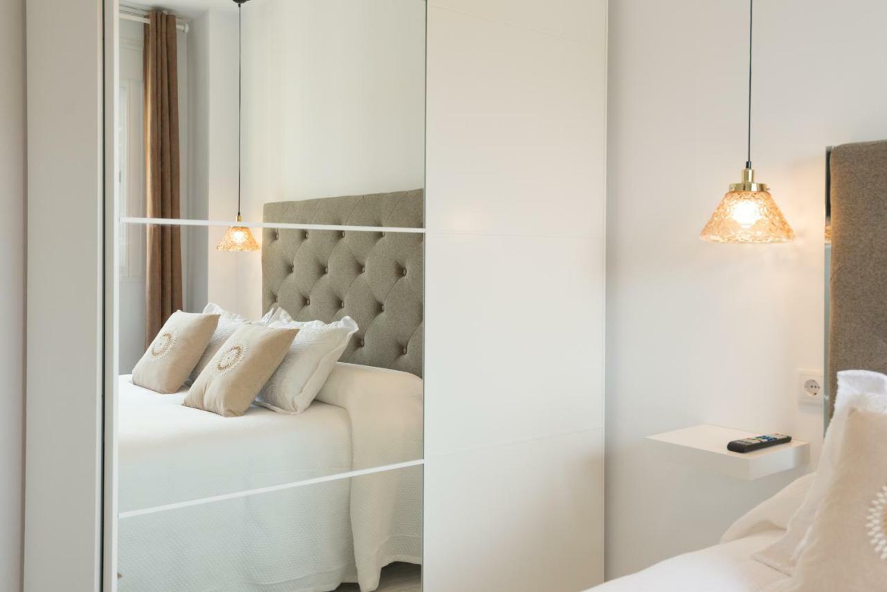 Stunning Spacious City Apartment With Free Parking Málaga Buitenkant foto