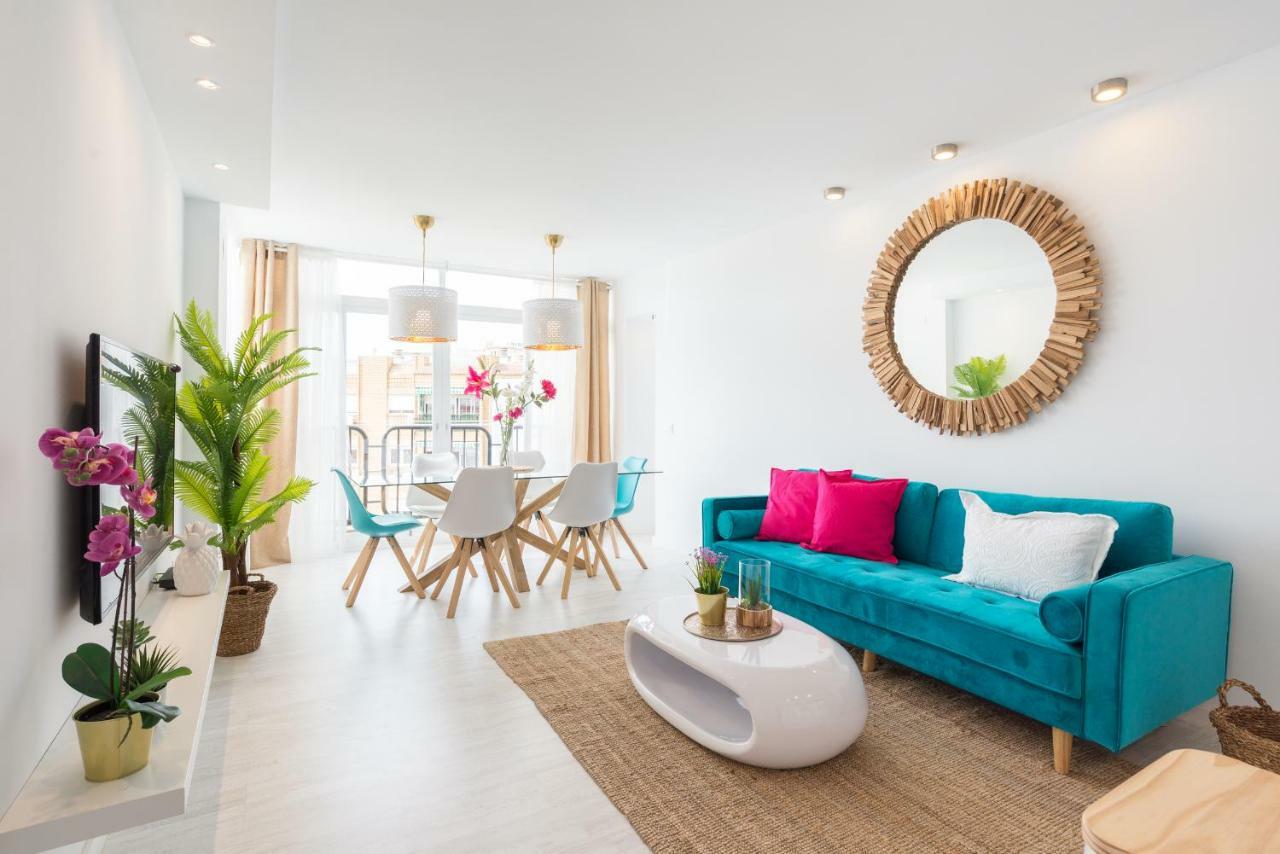 Stunning Spacious City Apartment With Free Parking Málaga Buitenkant foto